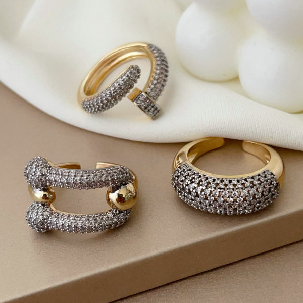Pave nail ring