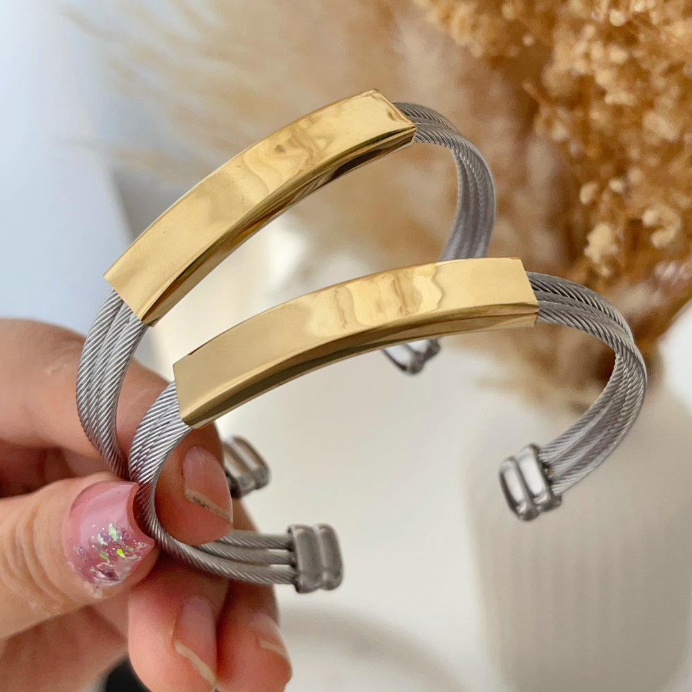 Stainless steel chunky bar bangle