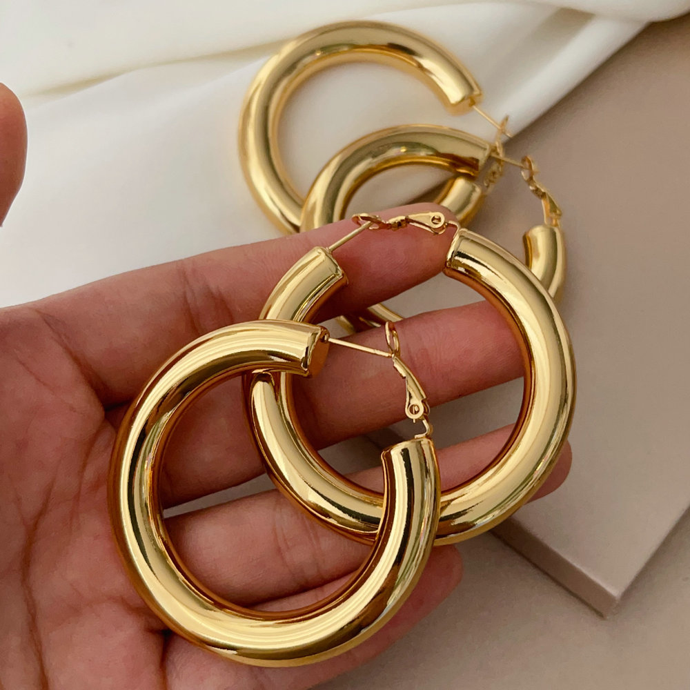 Stainless steel chunky hoop