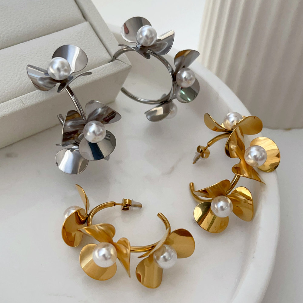 Stainless steel flower earrings