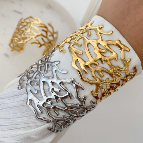 Stainless steel chunky leaf cuff
