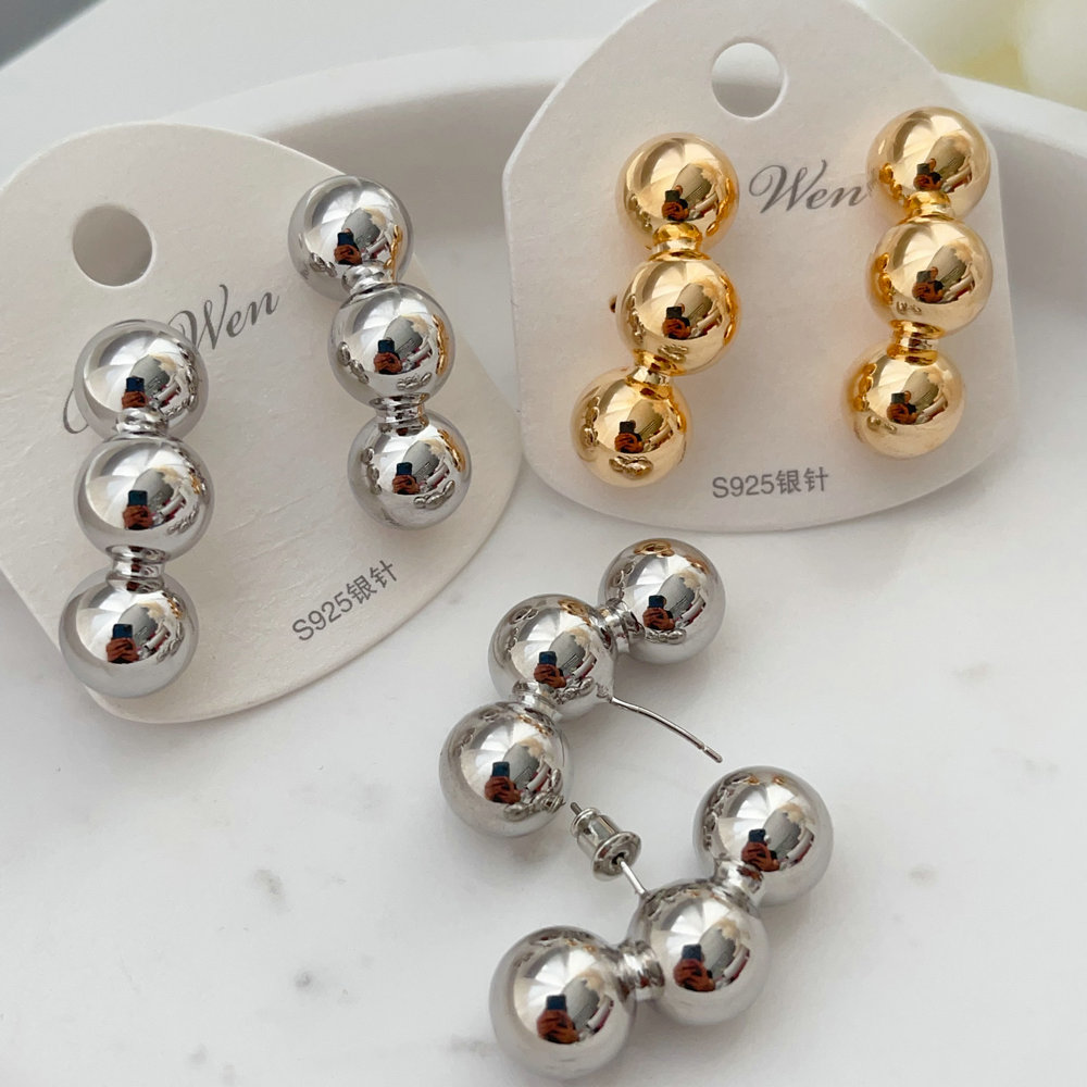 Metal ball earrings