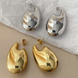 Metal fat earrings