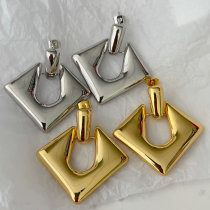 Metal square earrings