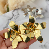 Metal chunky flower earrings