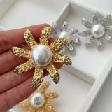 Metal chunky flower earrings