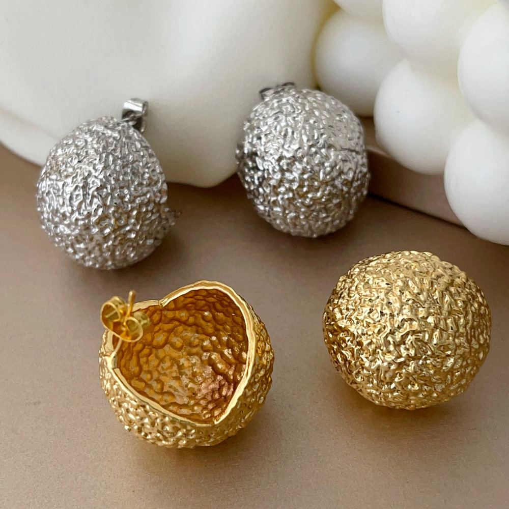 Chunky ball earrings