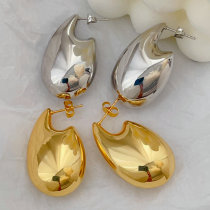 Metal fat earrings