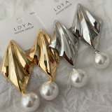 Metal chunky leaf earrings