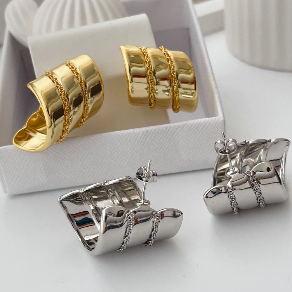 Metal chunky fat shape earrings