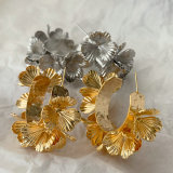 Metal chunky flower earrings