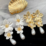 Chunky flower earrings