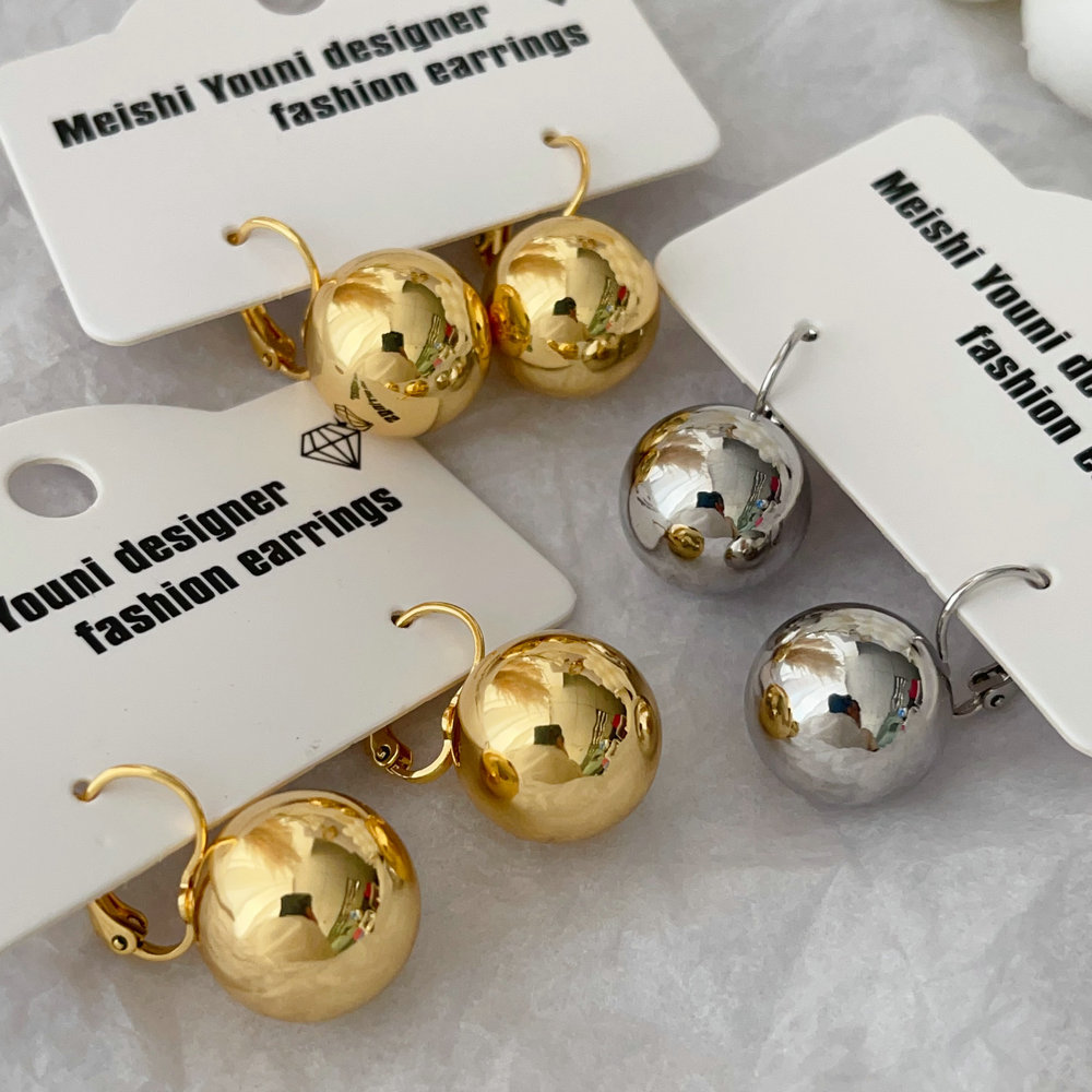 Metal ball earrings