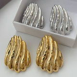 Metal fan earrings