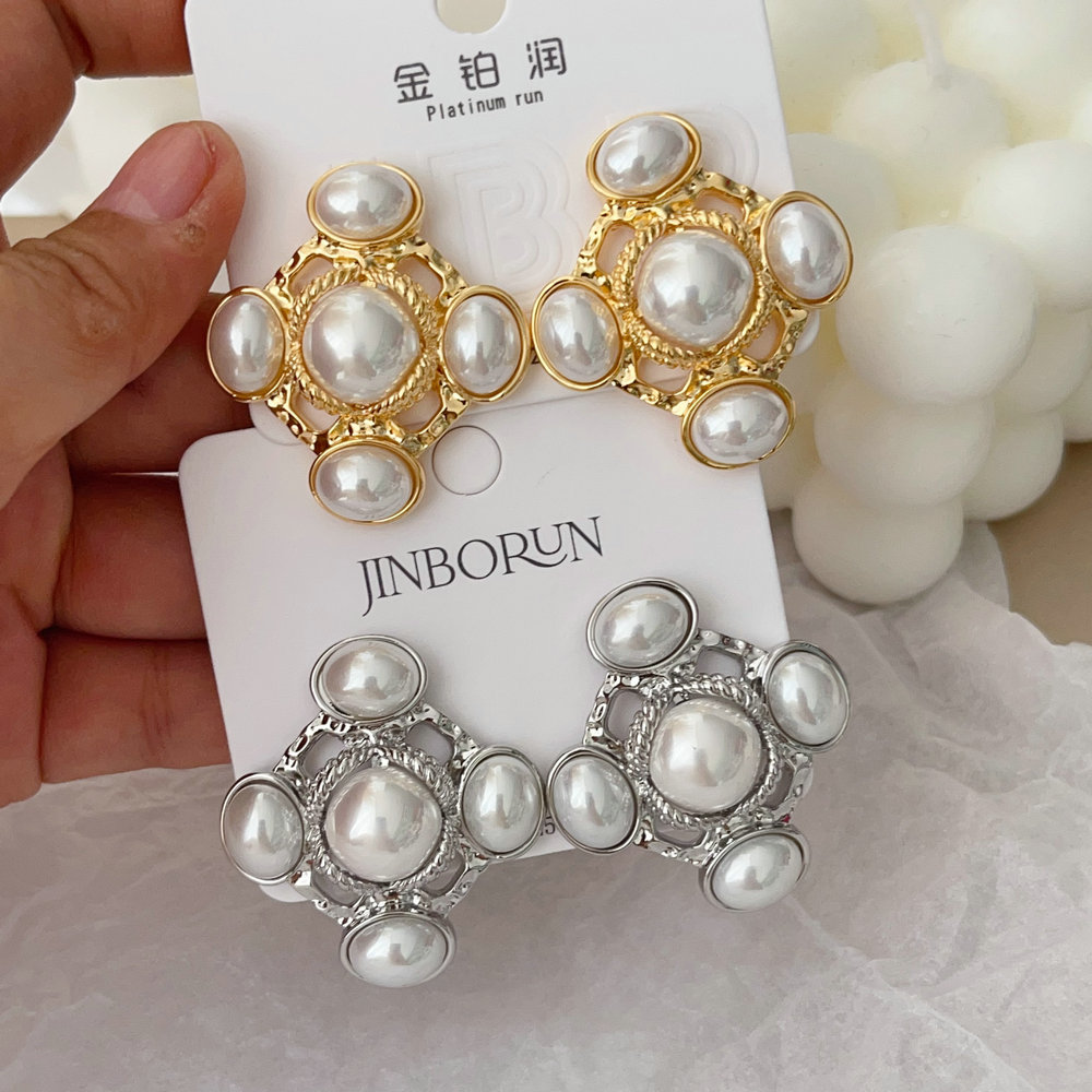 Pearl cross earrings