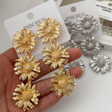 Chunky flower earrings