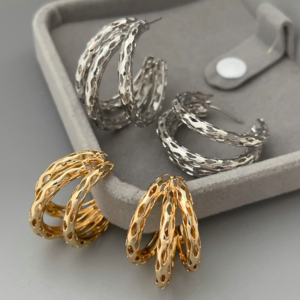 Metal chunky fan earrings