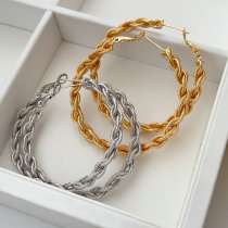Metal twist hoop