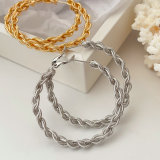 Metal twist hoop