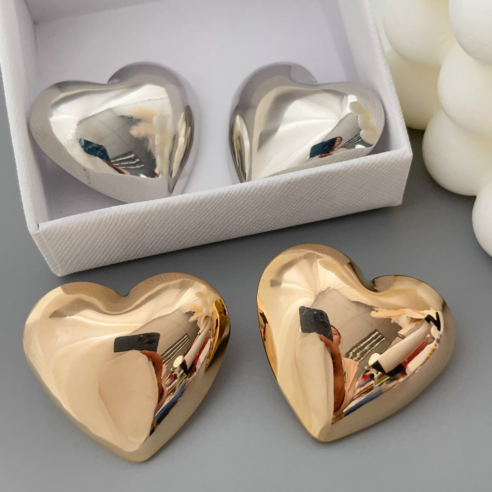 Metal chunky heart earrings