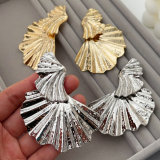 Metal chunky fan earrings