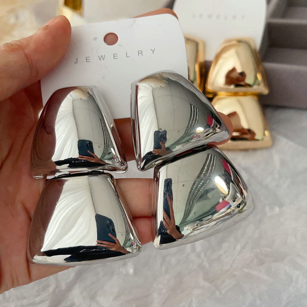 Metal chunky square earrings