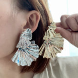 Metal chunky fan earrings