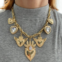 Chain necklace with heart charm