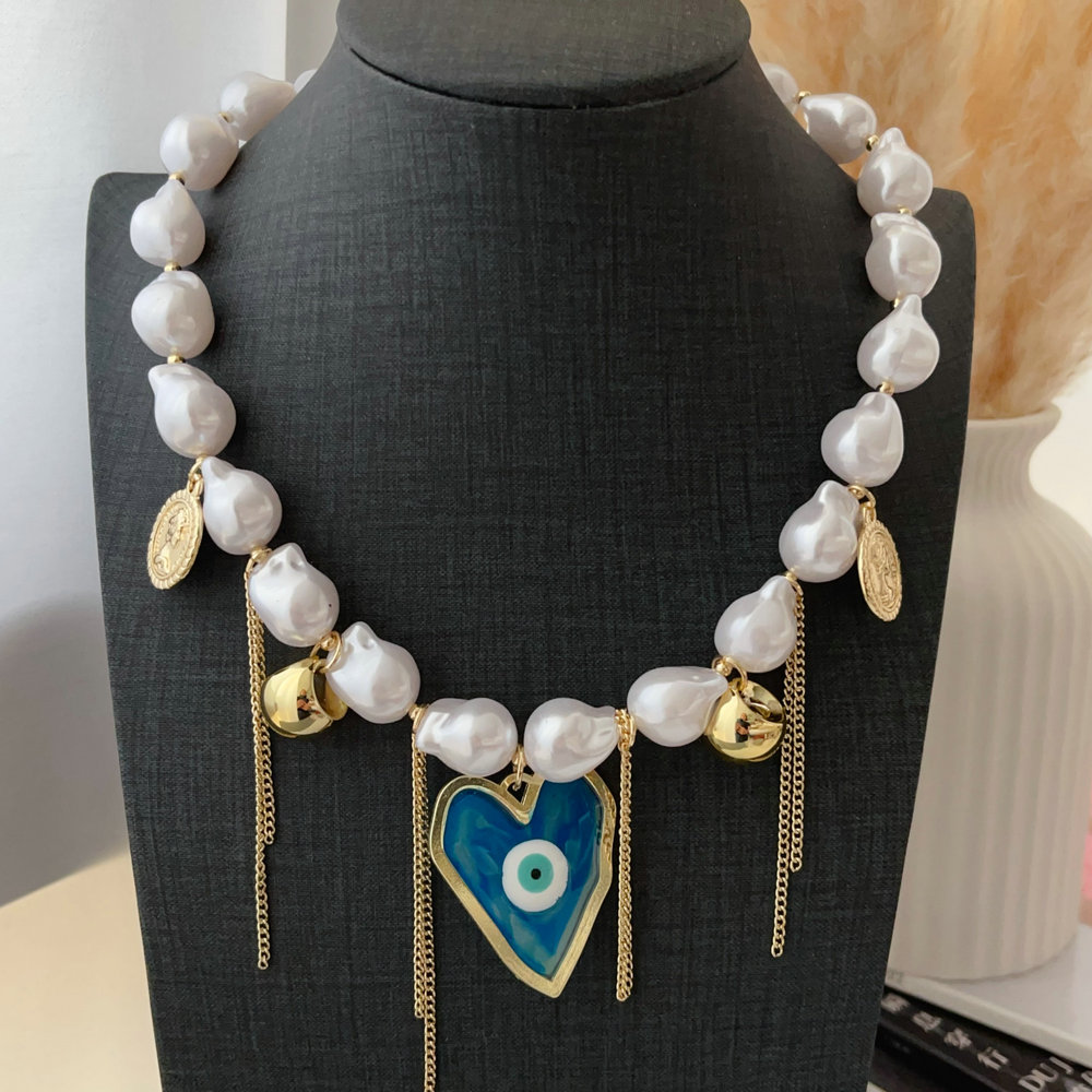 Glass pearl blue eye necklace