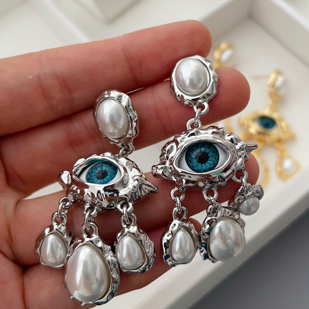Pearl earrings