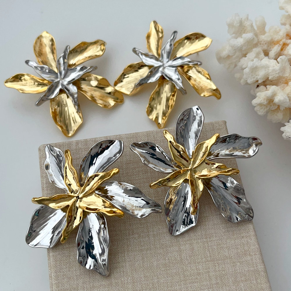 Two tone flower earrings