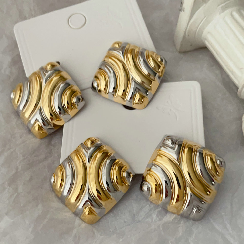 Two tone square earrings