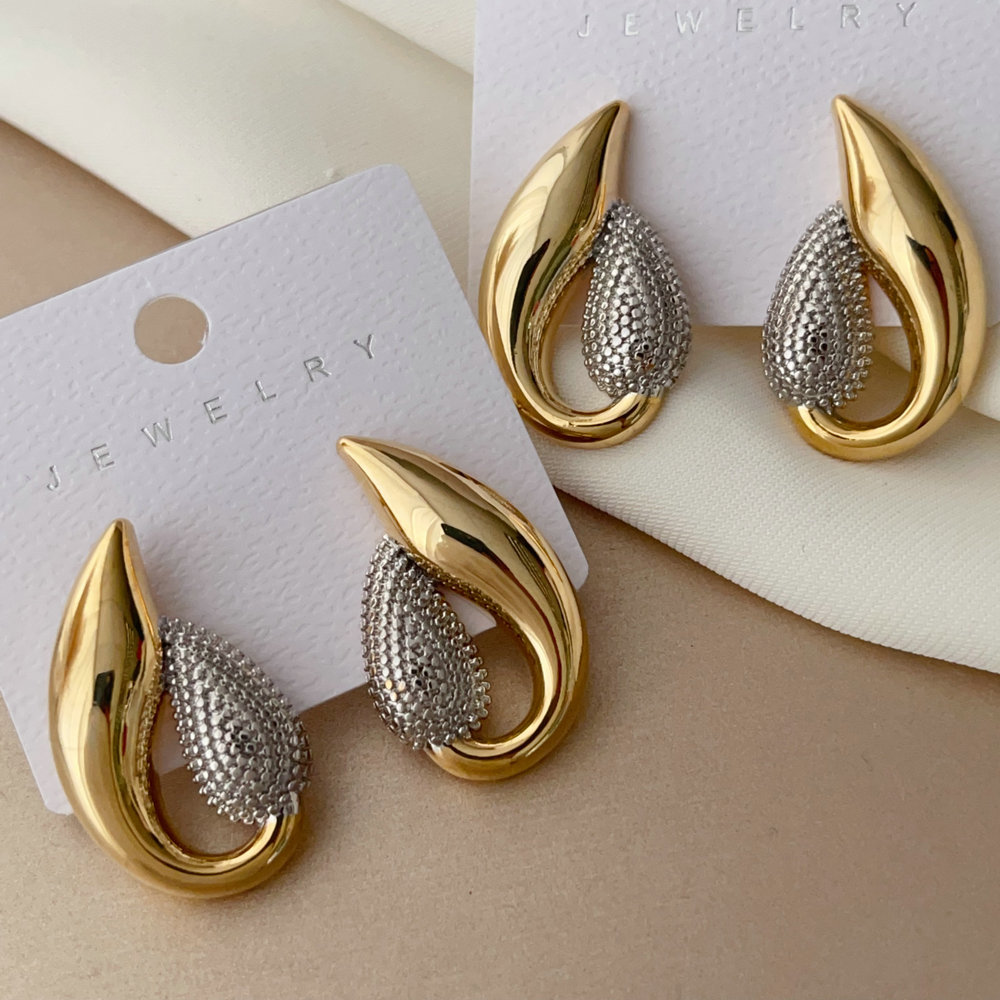 Two tone s shape earrings
