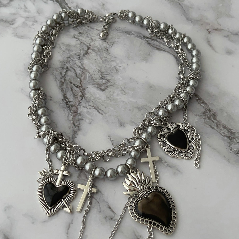Heart charm grey pearl necklace