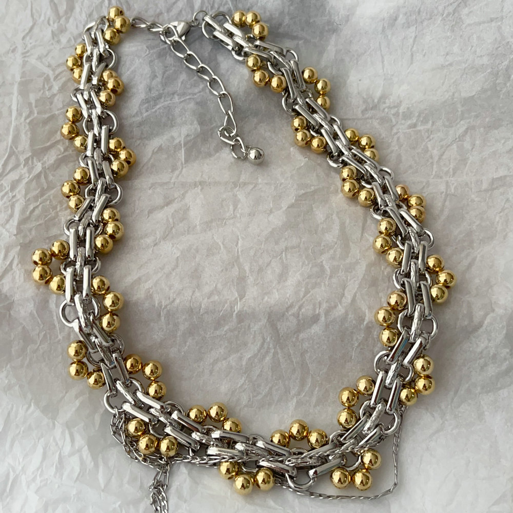 Chunky bead necklace