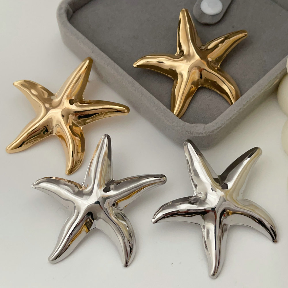Star earrings