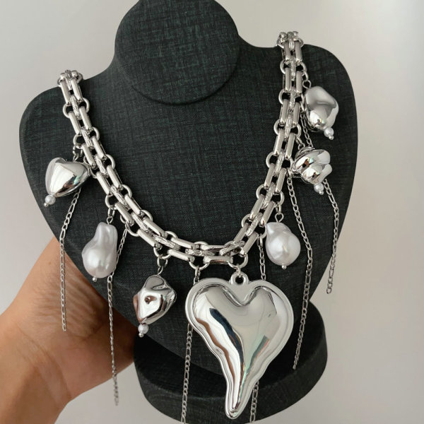 Chain heart necklace