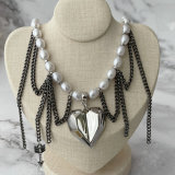 Black chain pearl heart necklace