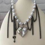 Black chain pearl heart necklace