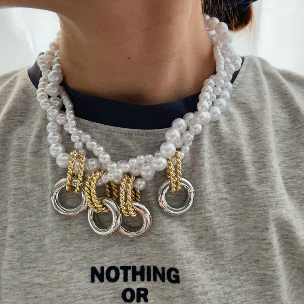 Chunky glass pearl necklace