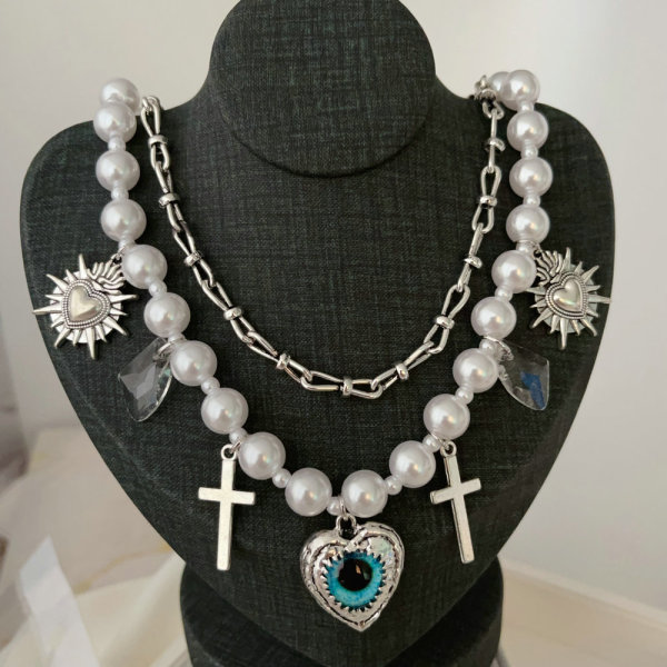 Layer eye charm necklace