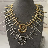 Snail chunky necklace