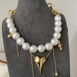 Glass pearl heart necklace