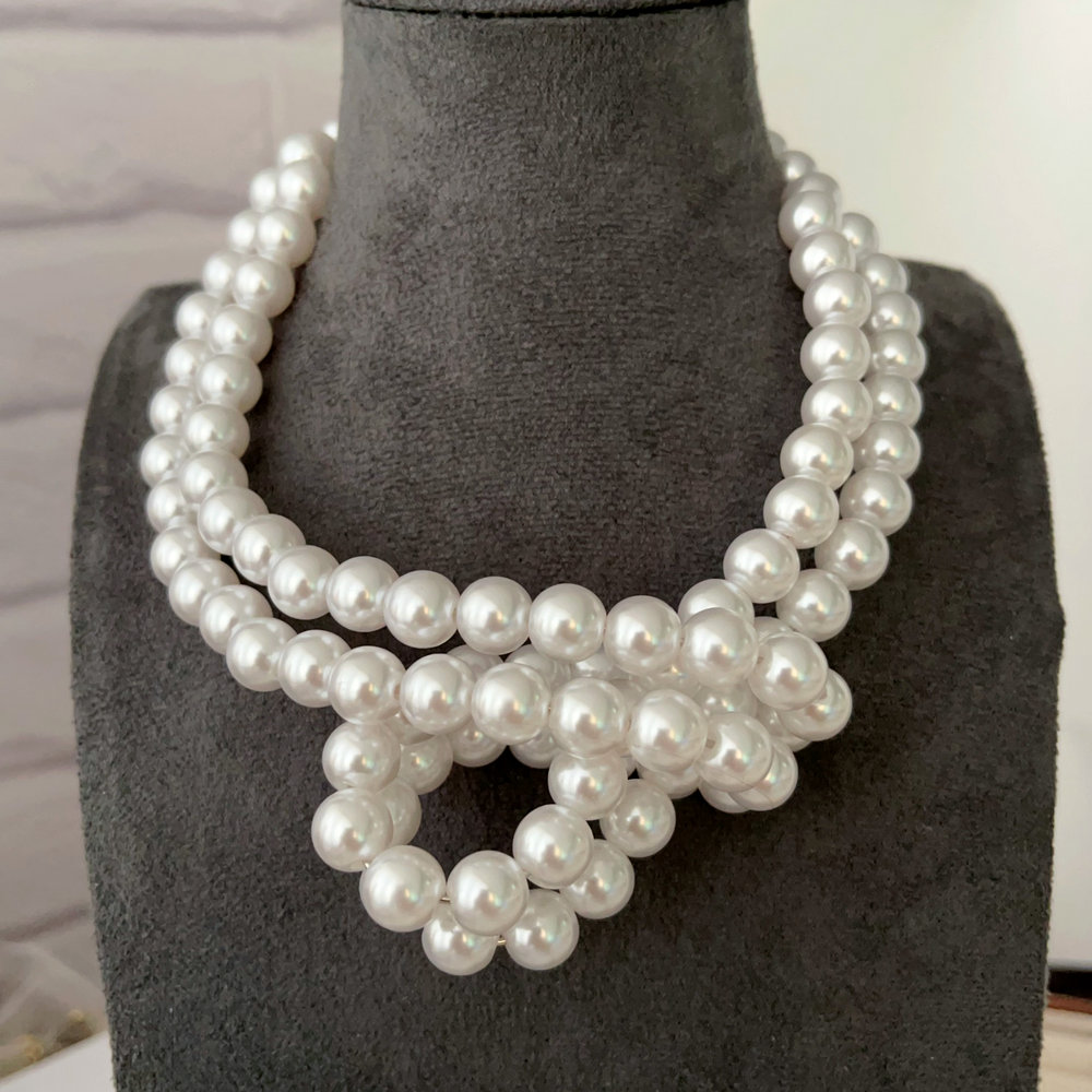 Glass pearl necklace