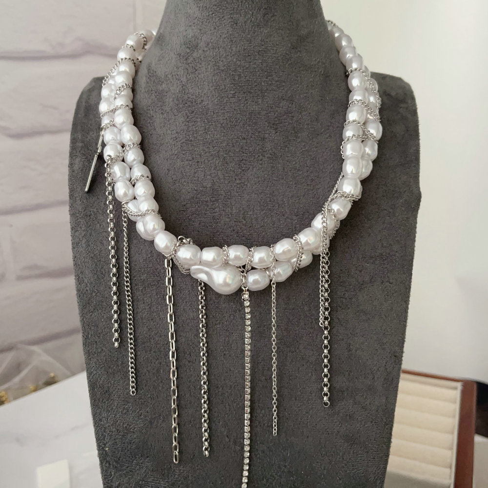 Glass pearl necklace