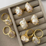 Baroque pearl ring