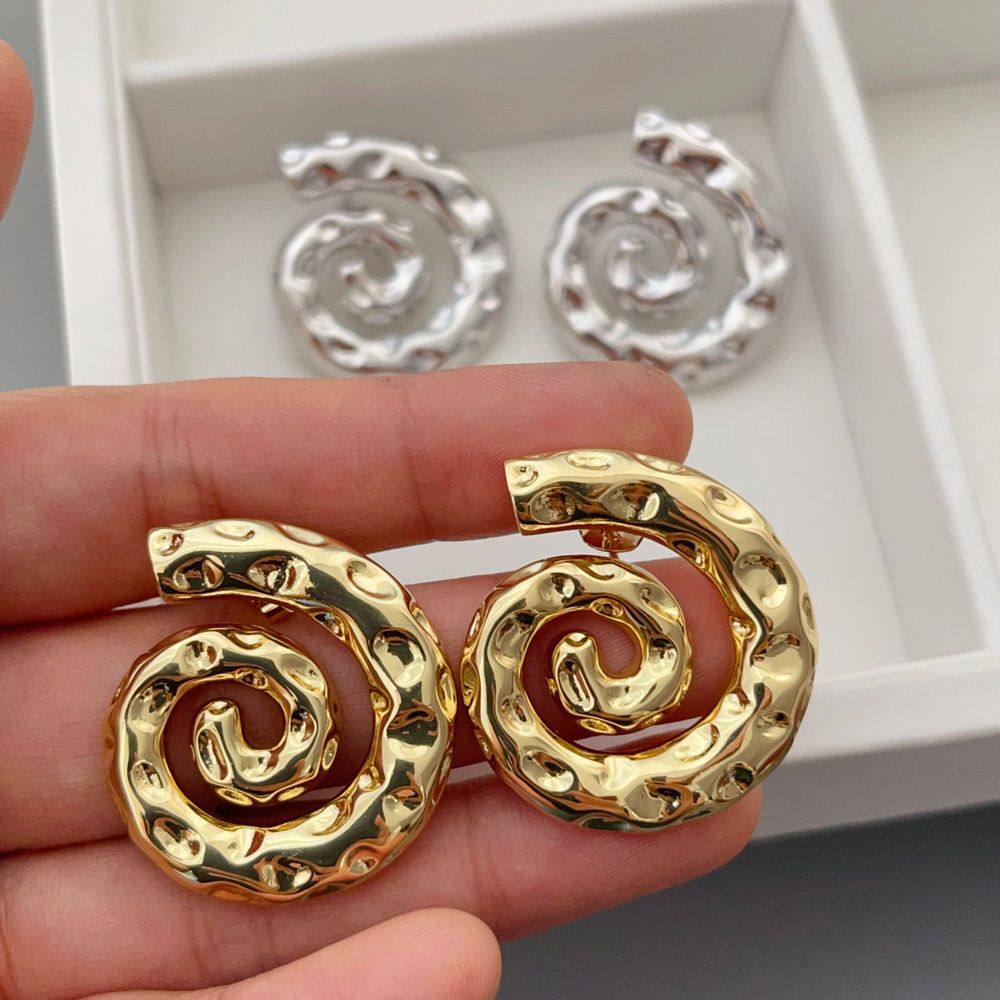 Snail earrings