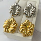 Metal flower earrings
