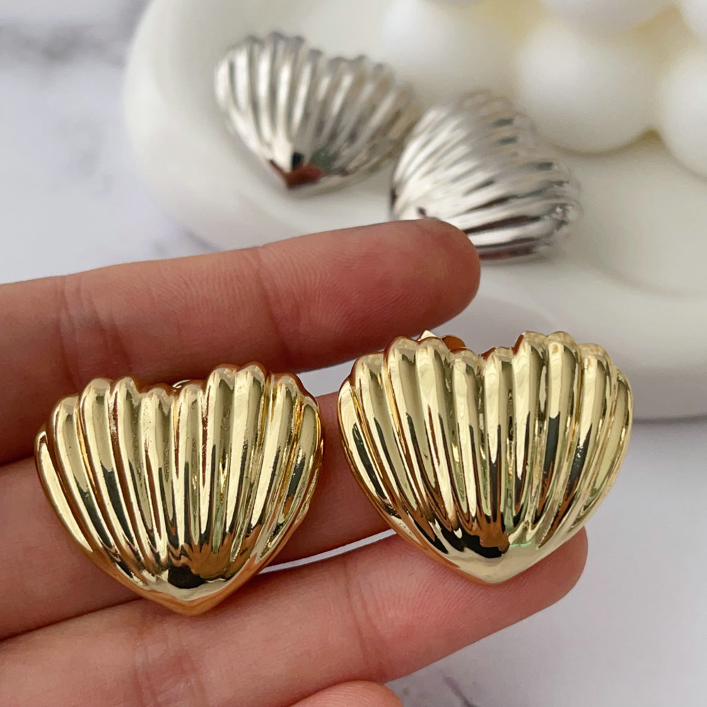 Heart earrings