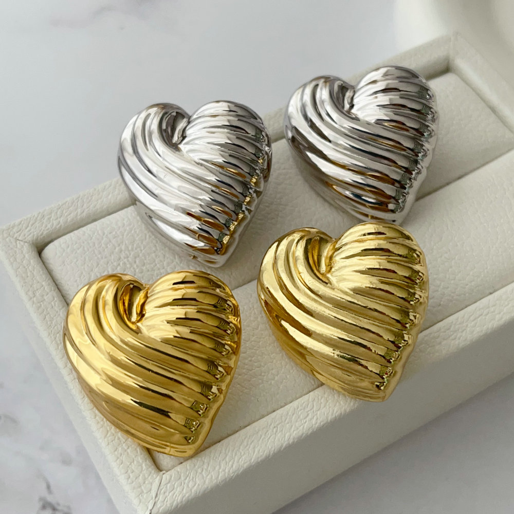 Heart earrings